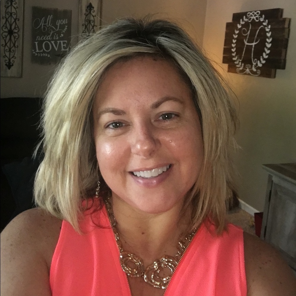 Meet your Posher, Amy